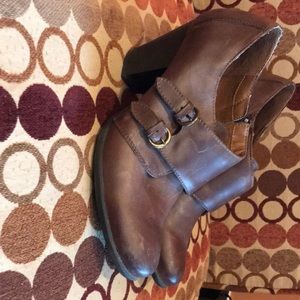 b.o.c. Women’s shoes/booties